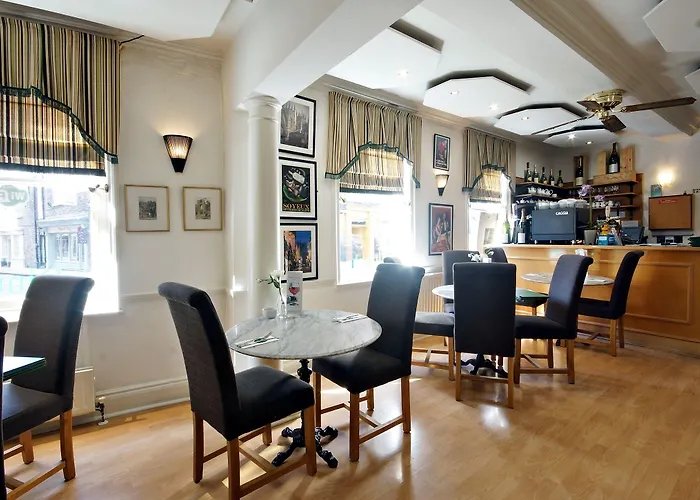 Hotel Galtres & Forest Restaurant 3*