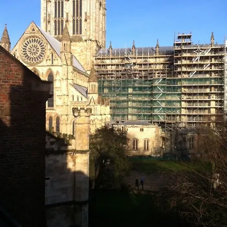 Galtres & Forest Restaurant 3*