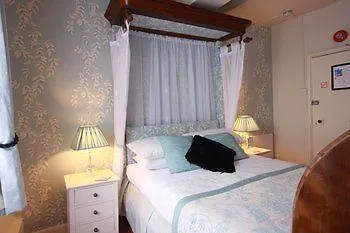 Hotel Galtres & Forest Restaurant 3*