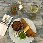 Galtres & Forest Restaurant 3* 요크